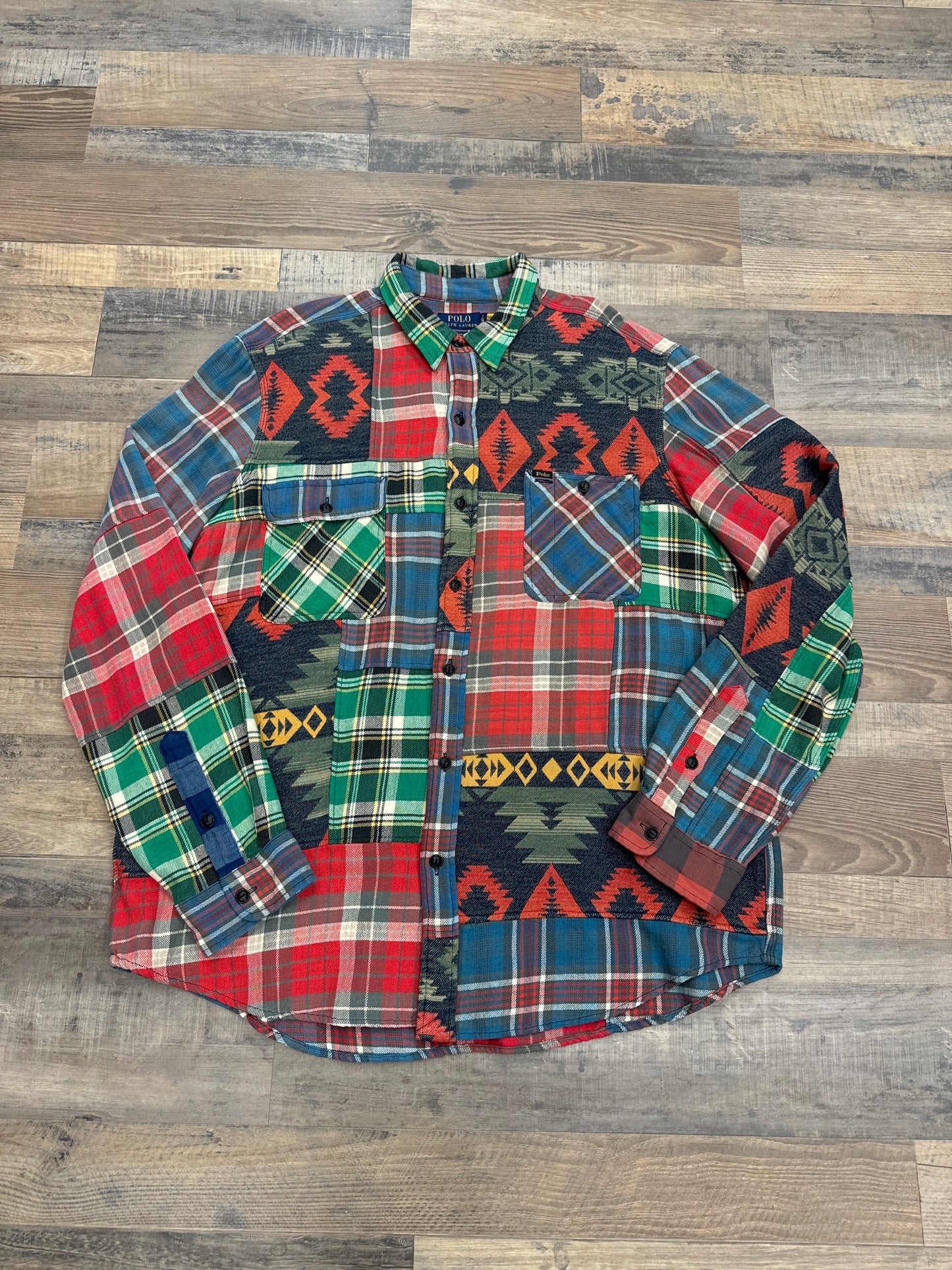 Aztec patchwork button down green collar XXL